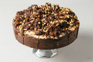 Peanut Butter Fudge Brownie Cheesecake (Gluten Free) / Brownie au fondant au beurre d’arachides (sans gluten)