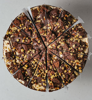 Peanut Butter Fudge Brownie Cheesecake (Gluten Free) / Brownie au fondant au beurre d’arachides (sans gluten)