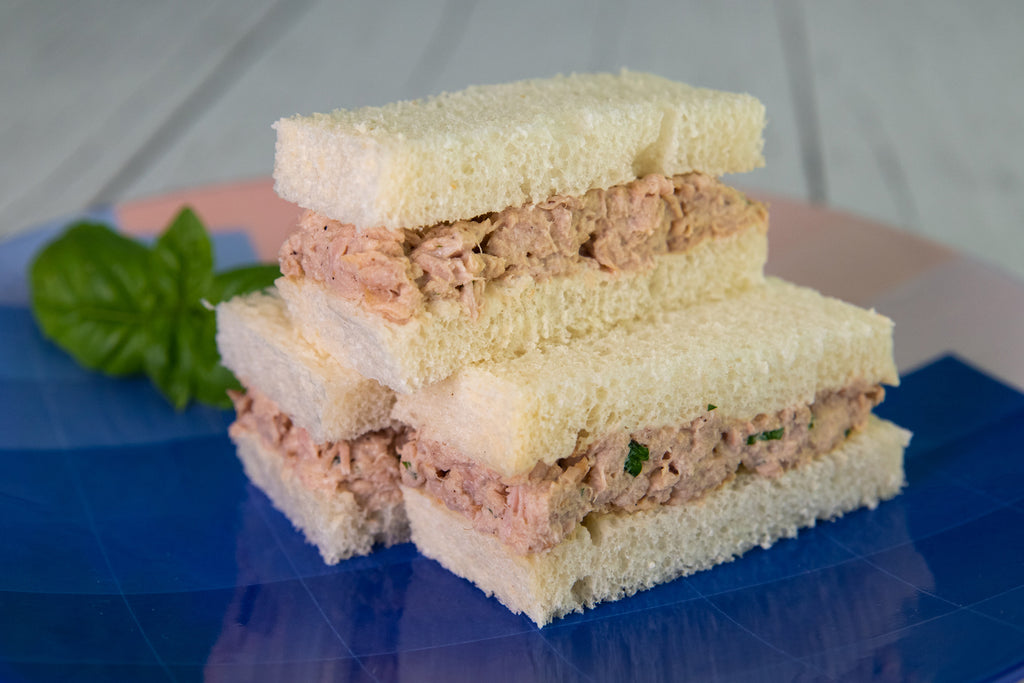 Tuna Only Party Sandwiches I Sandwichs de fête aux thon