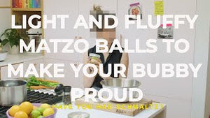 Matzo Ball Soup I Soupe aux boules de matza