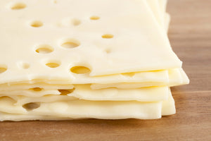 Pre-Packaged Sliced Swiss Cheese I Fromage suisse en tranches préemballé